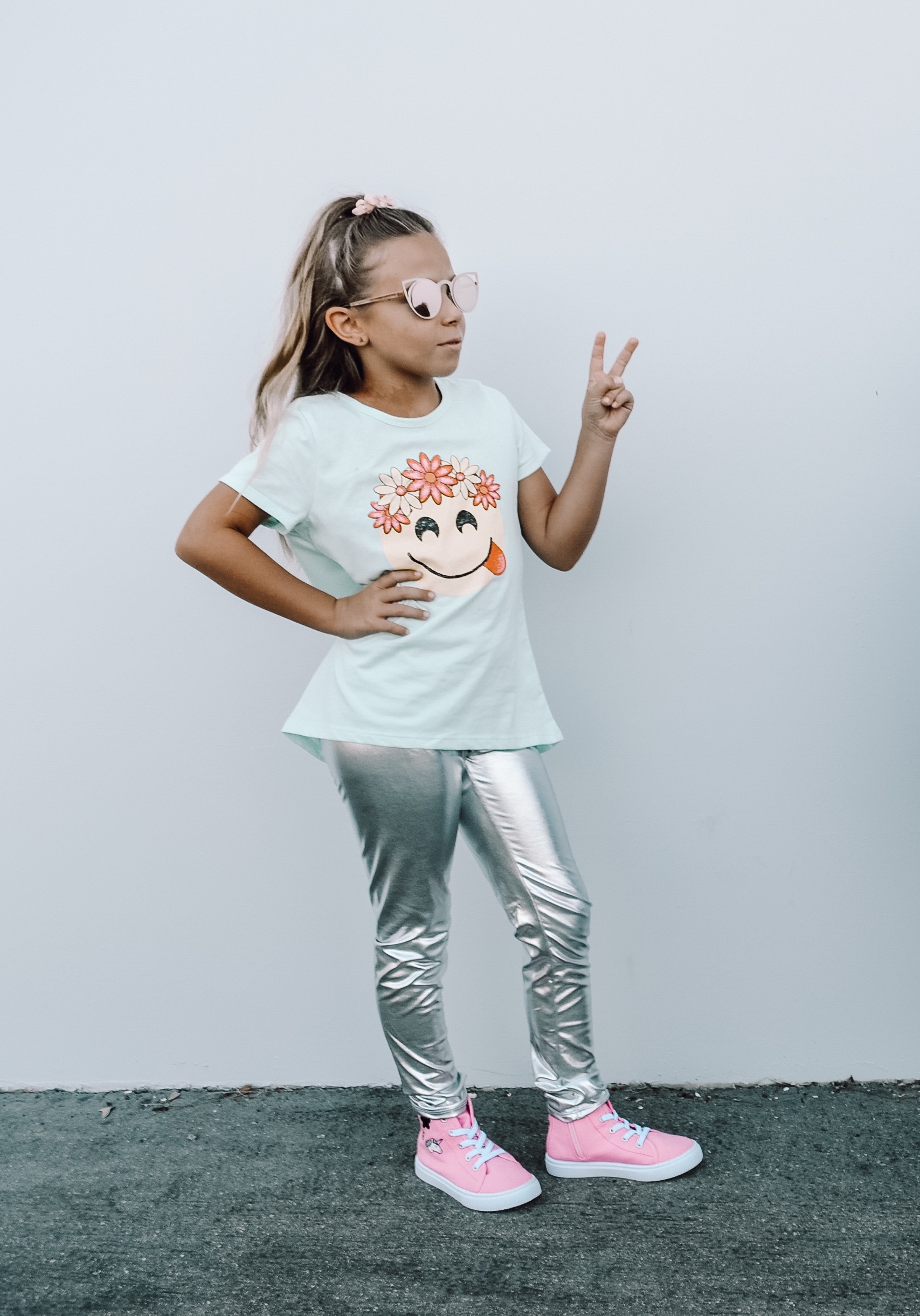 BACK TO SCHOOL WITH FABKIDS- Jaclyn De Leon Style + KID STYLE + HIGH TOPS + SUNGLASSES + KID LIFE + MOM LIFE + GETTING READY FOR SCHOOL + CHILDREN SNEAKERS + GRAPHIC TEE + METALLIC LEGGINGS + KIDS FOR REAL + FALL STYLE + SCHOOL OUTFITS