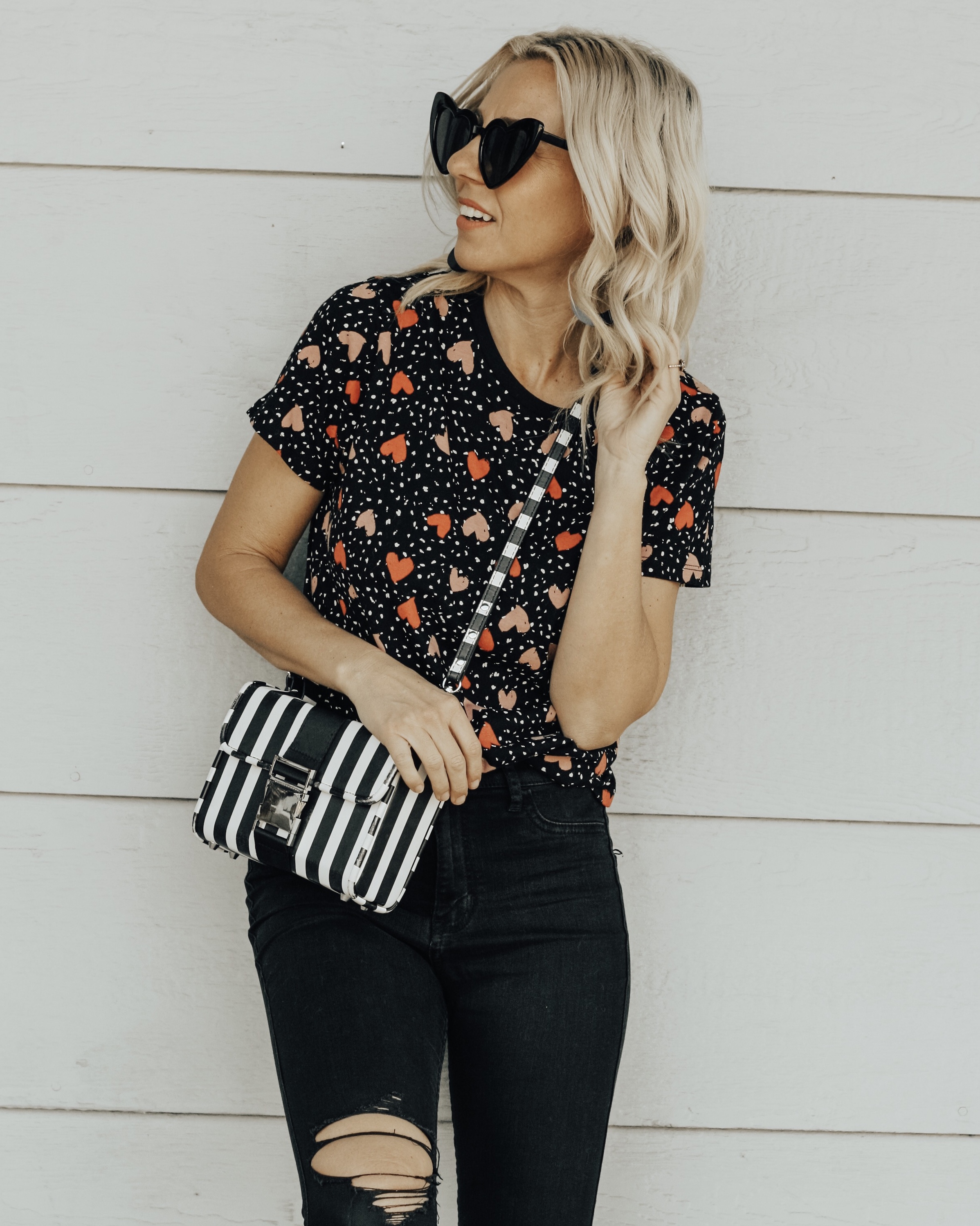 VALENTINE'S INSPIRED GRAPHIC TEES- Jaclyn De Leon Style + holiday style inspo + what to wear this Valentine's day + lips tee + heart tee + spring style + love + heart sunglasses + retro style + 90s fashion + Valentine's style + mom fashion