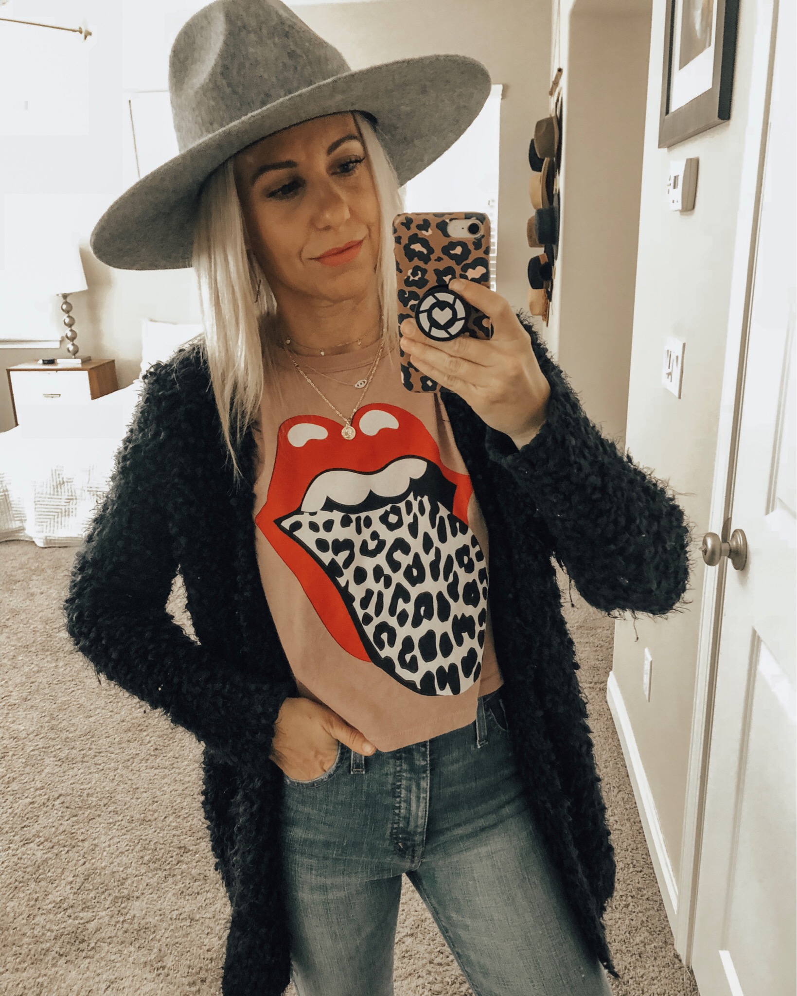 JANUARY TOP 10- Jaclyn De Leon Style + top selling items for the month + espadrille sandals + dsw summer shoes + mom jeans + distressed denim + star sweatshirt + valentine's tees
