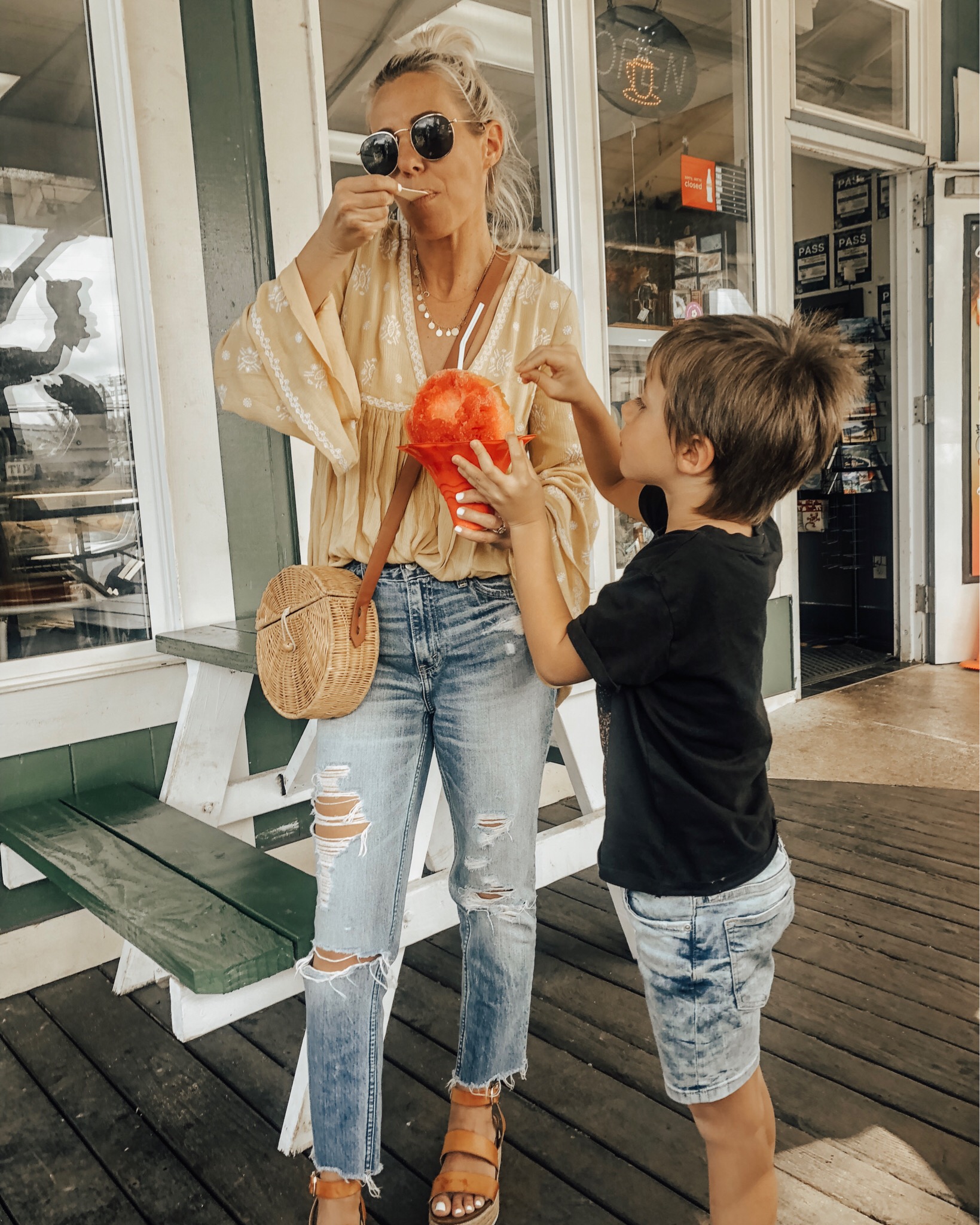 LIVING THE HAWAII LIFE- WHERE WE STAYED, WHAT WE DID AND WHAT I WORE- Jaclyn De Leon Style + Looking for Hawaii vacation travel ideas and tips? Giving all the details of our latest vacation including vacation beach style, family friendly activities, and hotel details.