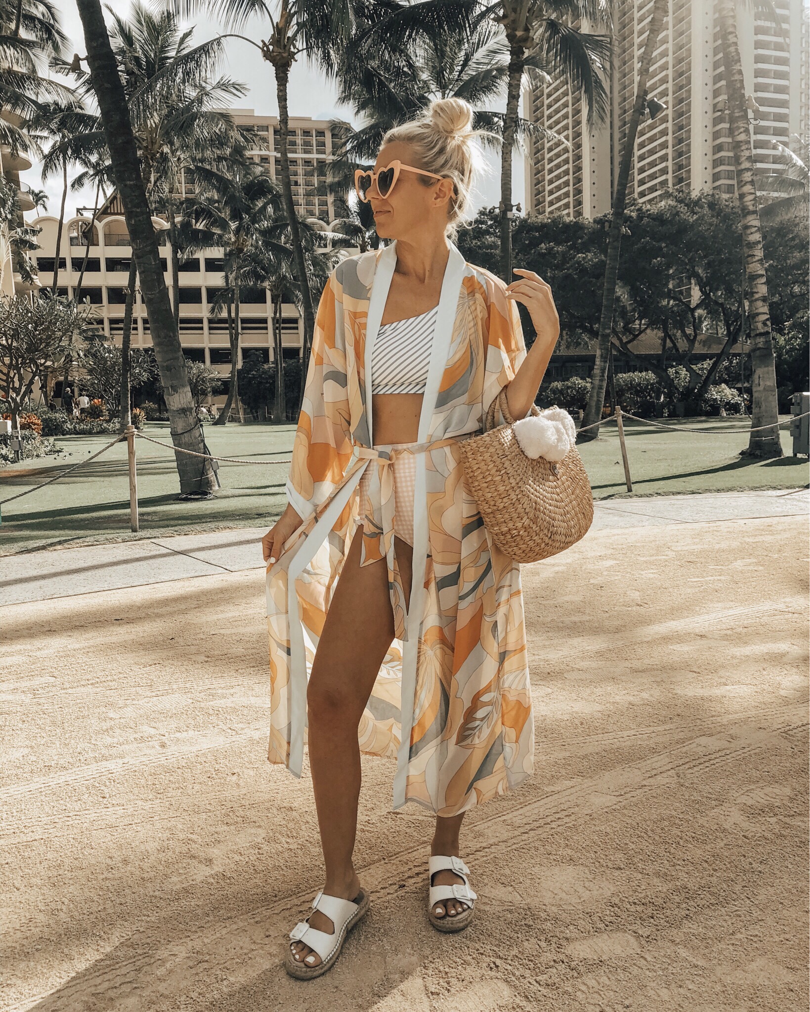 SPRING BREAK VACATION STYLE- Jaclyn De Leon Style = Are you heading somehwere warm for Spring Break and need to update your style? I've got you covered with all the looks you need for the beach or pool including boho style tunics, kimonos, swim cover ups and maxi dresses.