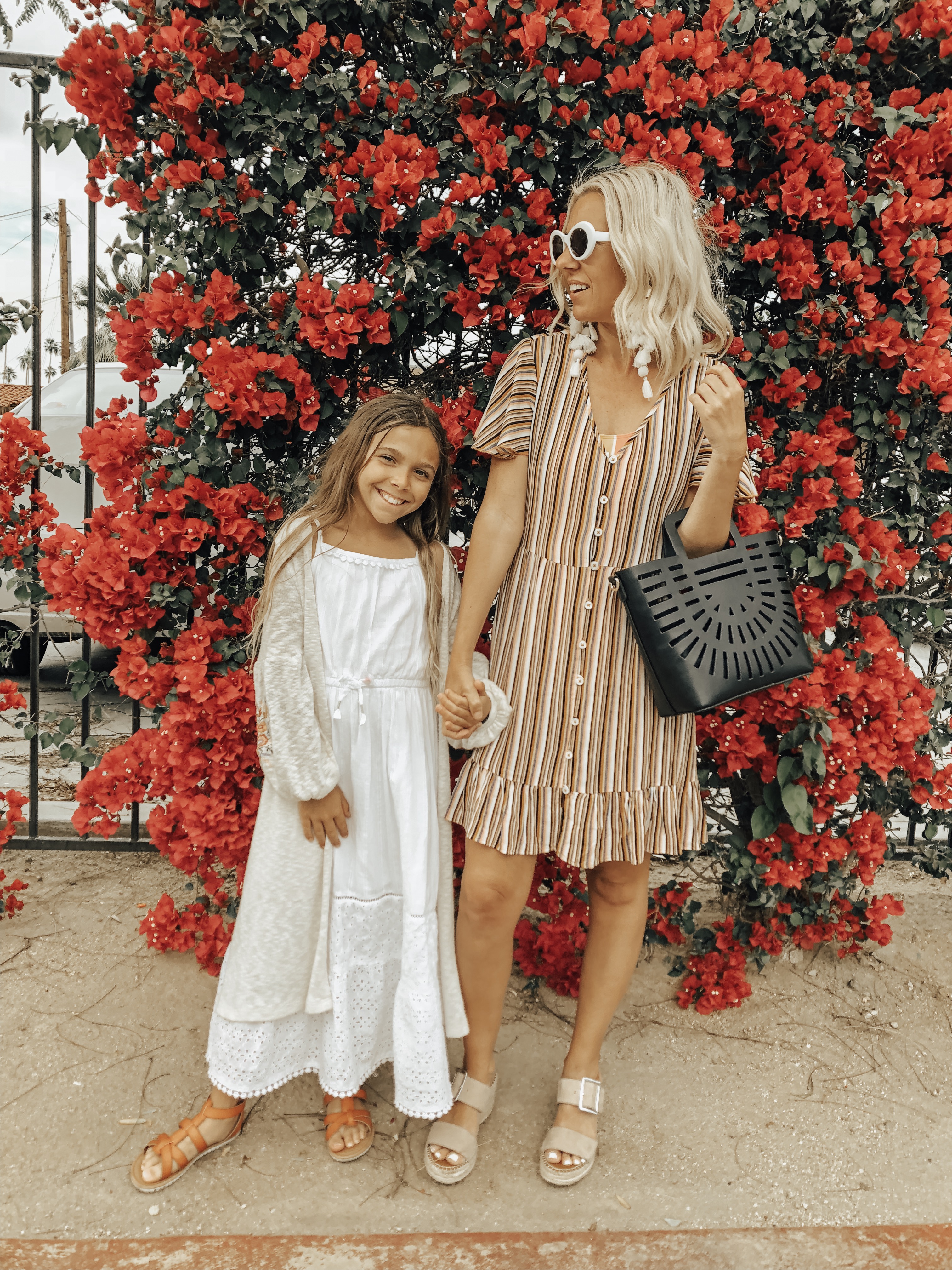 SPRING BREAK GETAWAY TO PALM SPRINGS- Jaclyn De Leon Style + Looking for an easy mini vacation somewhere warm? Palm Springs has the best boutique hotels with plenty of fun at the pool, good restaurants to eat at and warm weather.