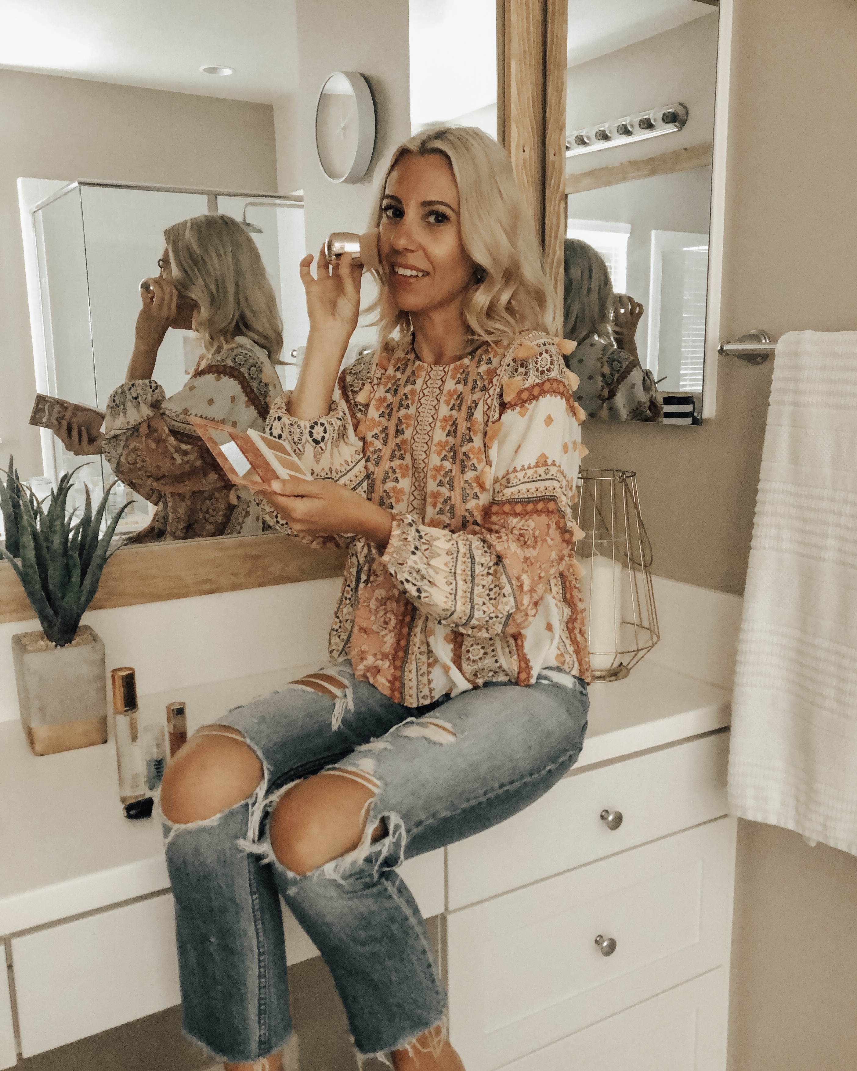 SPRING MAKEUP REFRESH WITH SEPHORA INSIDE JCPENNEY- Jaclyn De Leon Style + Have you updated your makeup for Spring and Summer? There is all new and exclusive Sephora makeup products with all the pink, gold and shimmer you need.