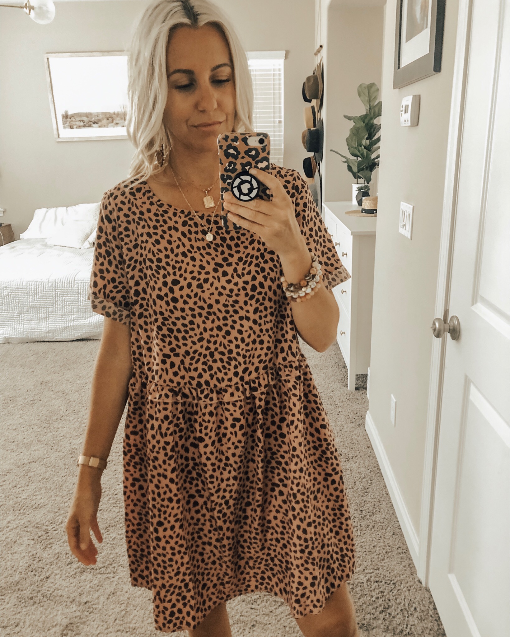 MAY TOP 10- Jaclyn De Leon Style + This month was all about the Amazon finds! 8 out of the top 10 were from Amazon and I'm not one bit surprised. I love a good leopard print and this pink one is under $20