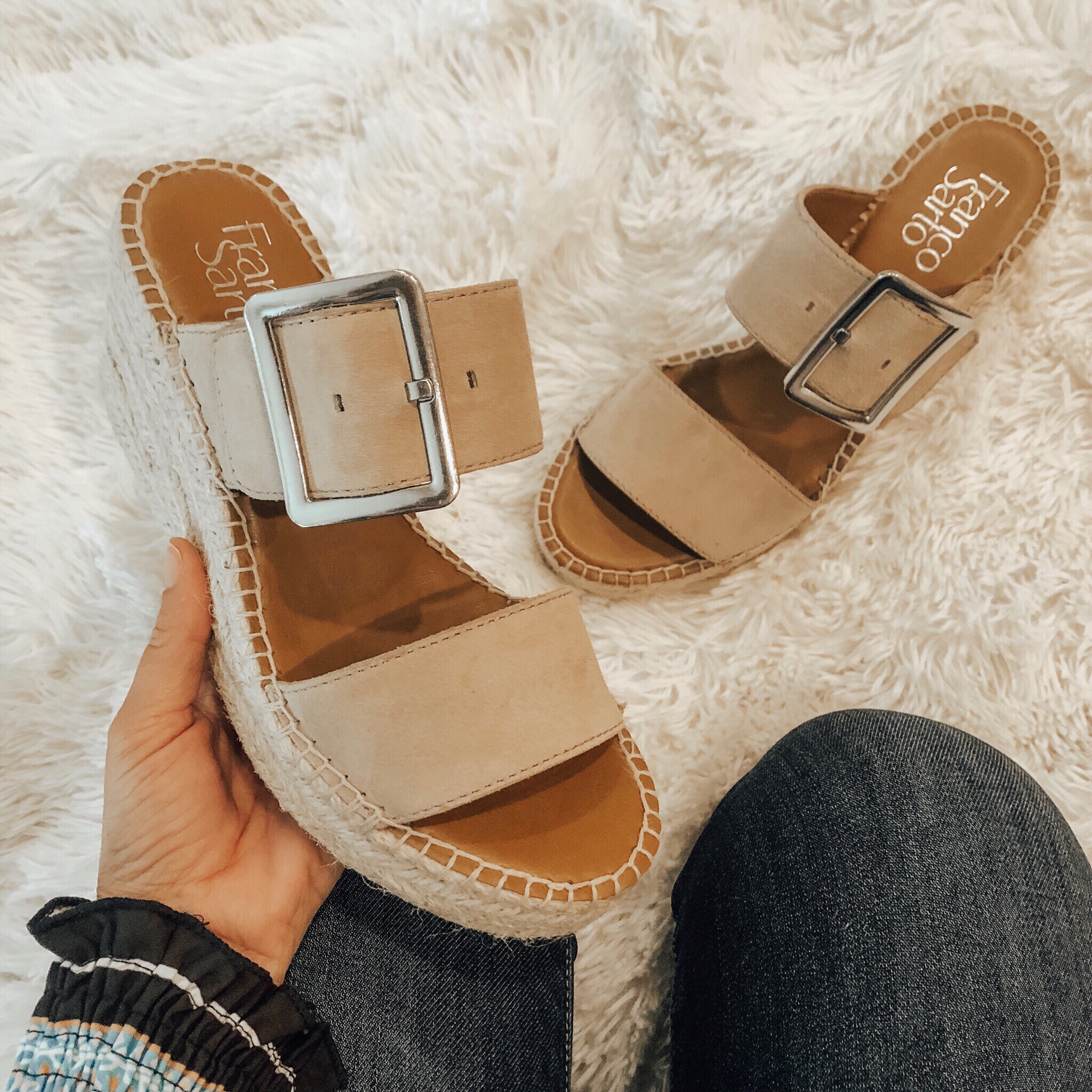 MAY TOP 10- Jaclyn De Leon Style + This month was all about the Amazon finds! 8 out of the top 10 were from Amazon and I'm not one bit surprised. I can't stop wearing these espadrilles becasue they're that good.