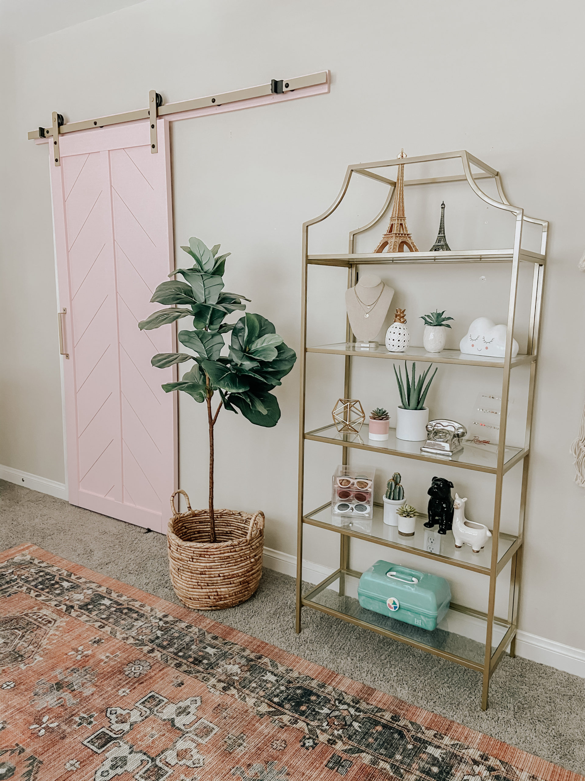 GIRLS BEDROOM MAKEOVER- Jaclyn De Leon Style + sharing my daughter's boho chic bedroom update including wall paper + barn door