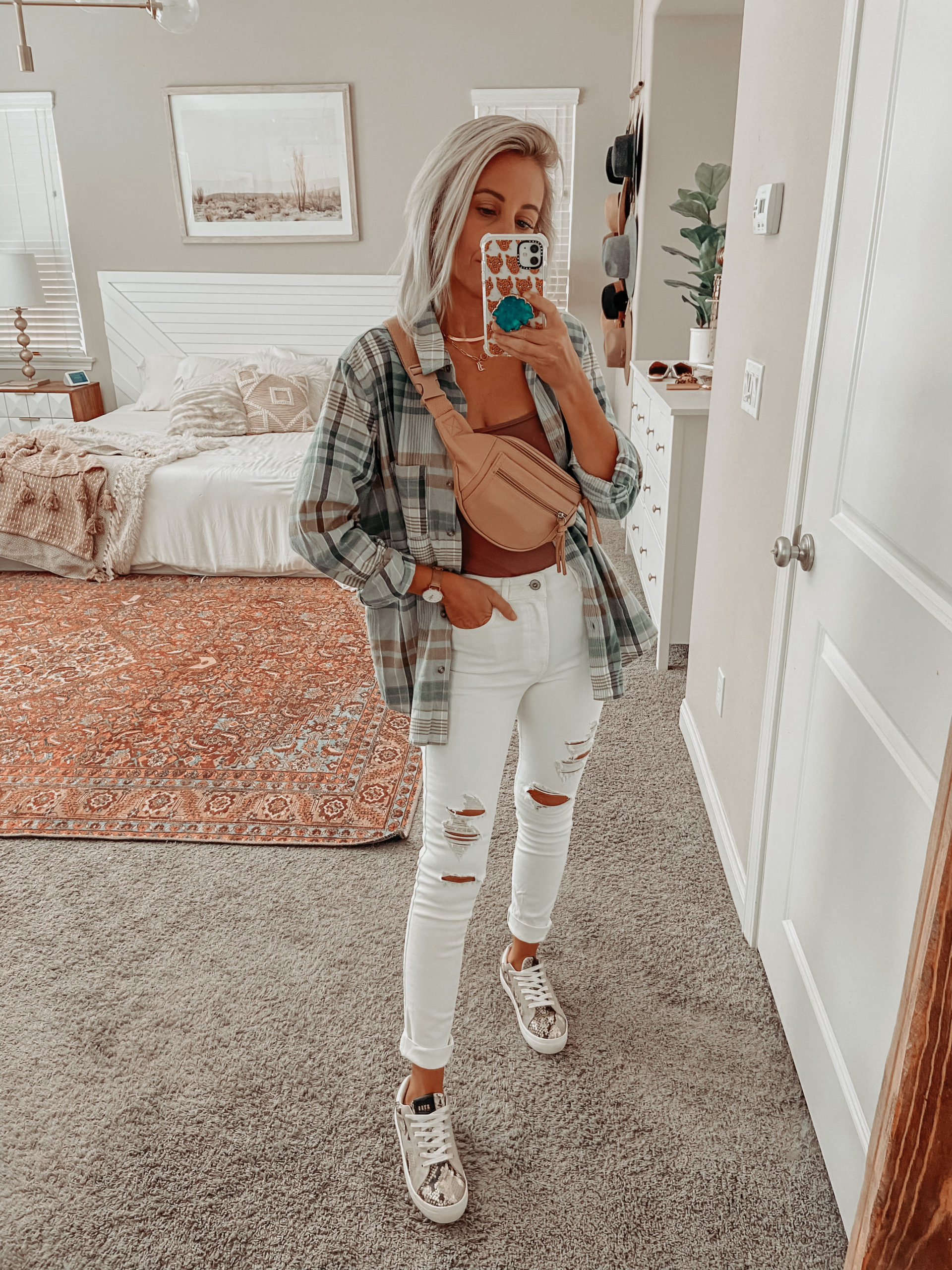 3 WAYS TO STYLE WHITE DENIM FOR FALL- Jaclyn De Leon Style, Yes you can wear white after labor day. White denim with a flannel, sweater or monochromatic look