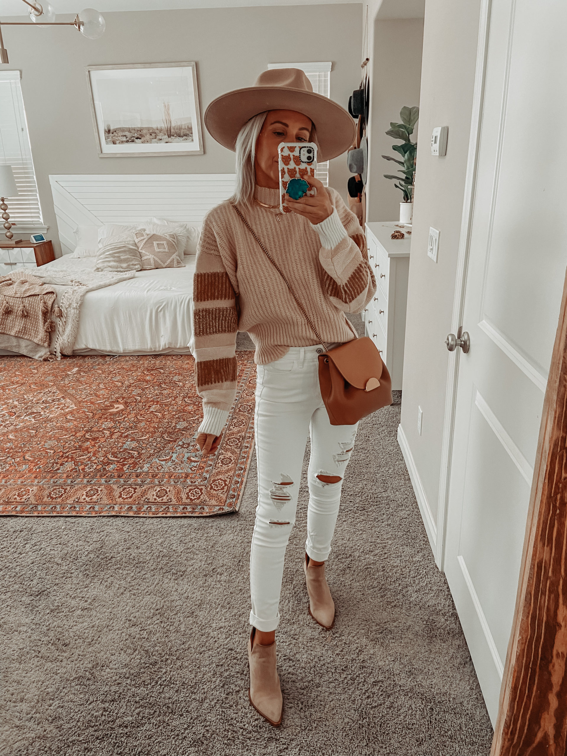 3 WAYS TO STYLE WHITE DENIM FOR FALL- Jaclyn De Leon Style, Yes you can wear white after labor day. White denim with a flannel, sweater or monochromatic look