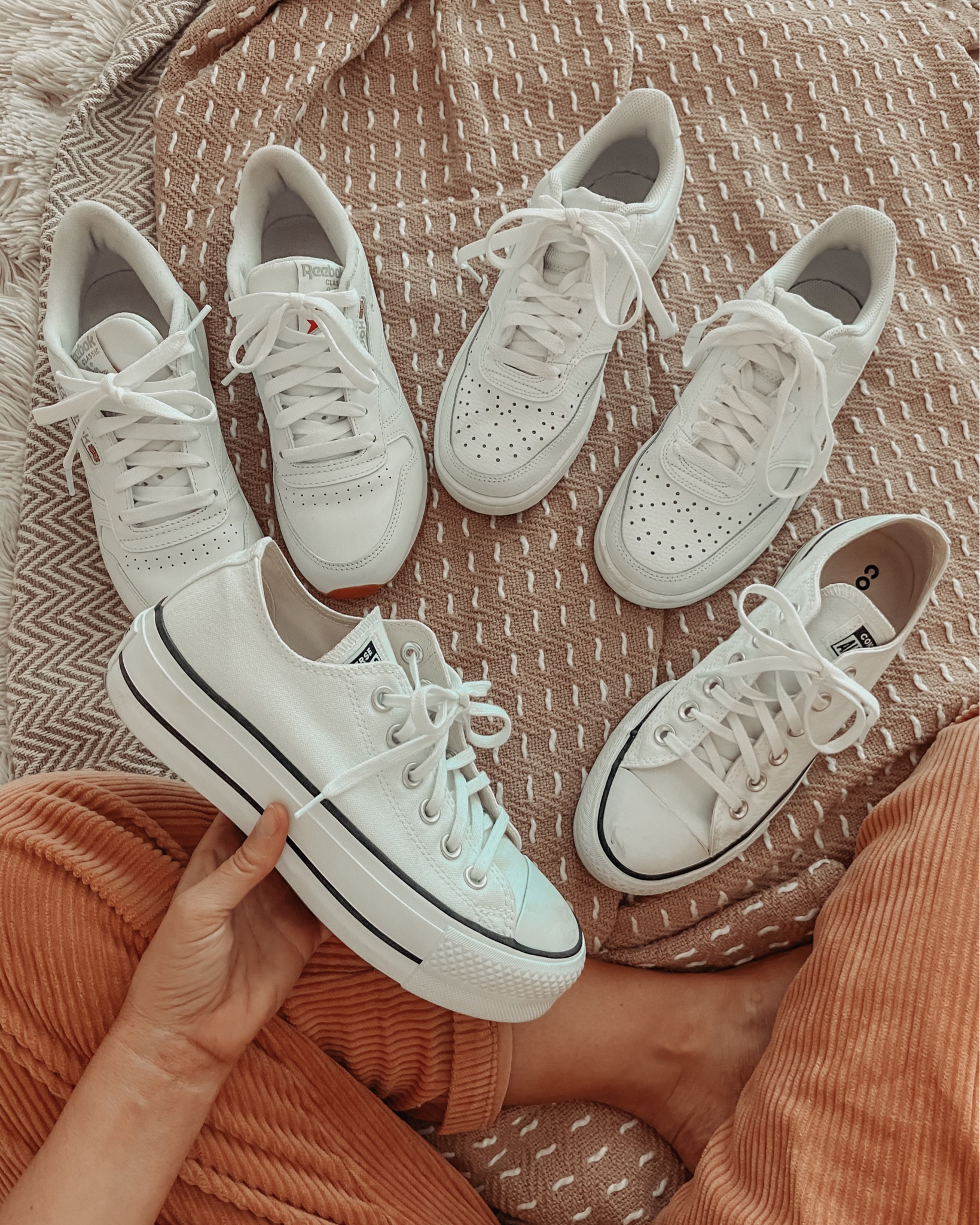 TRENDING NOW- WHITE SNEAKERS- Jaclyn De Leon Style + sharing all the best white sneakers for Spring + lots of ways to style them