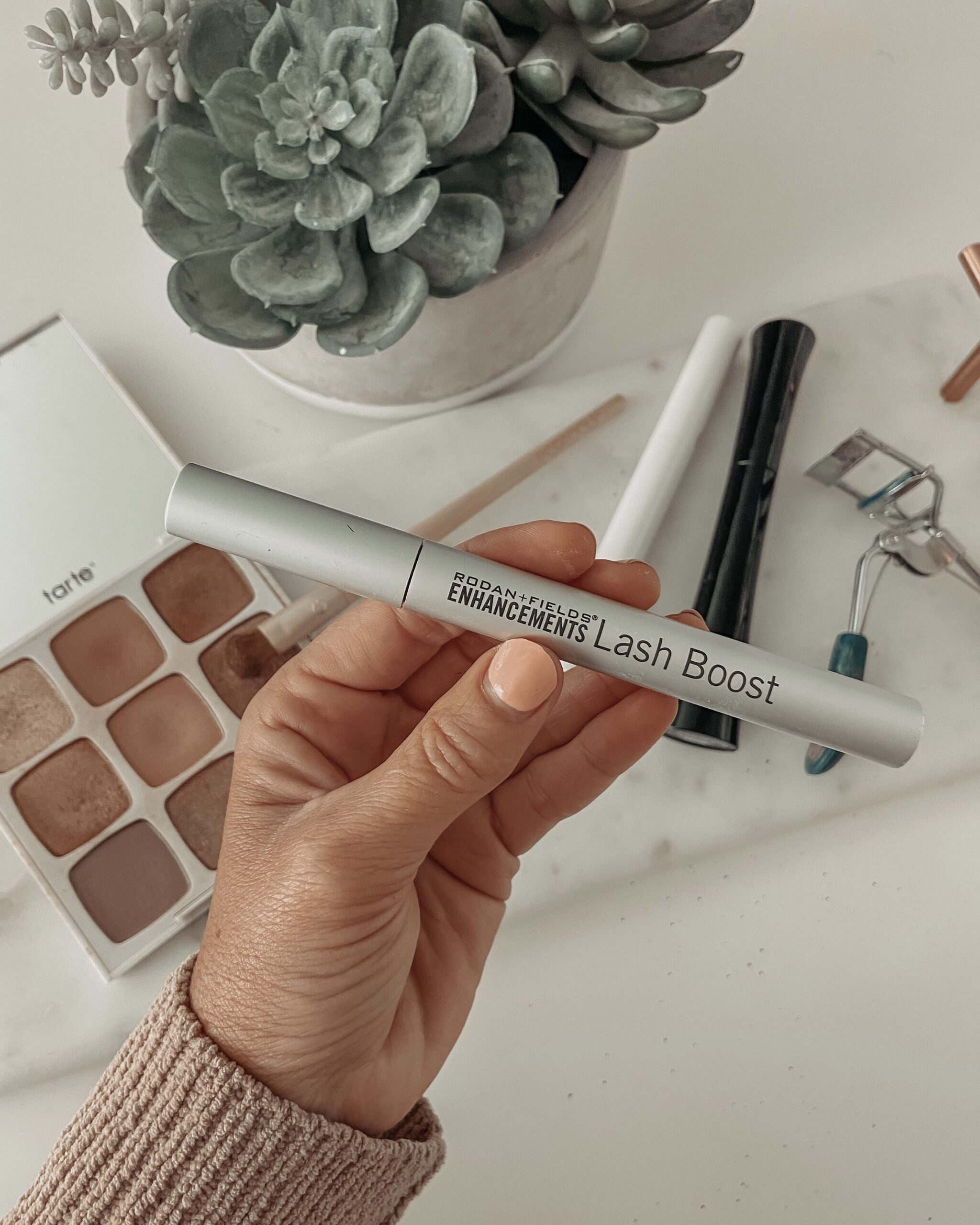 RODAN + FIELDS PRODUCT REVIEW: LASHBOOST + BROW DEFINING BOOST- Jaclyn De Leon Style. Sharing my review of lash and brow enhancing products from R+F.