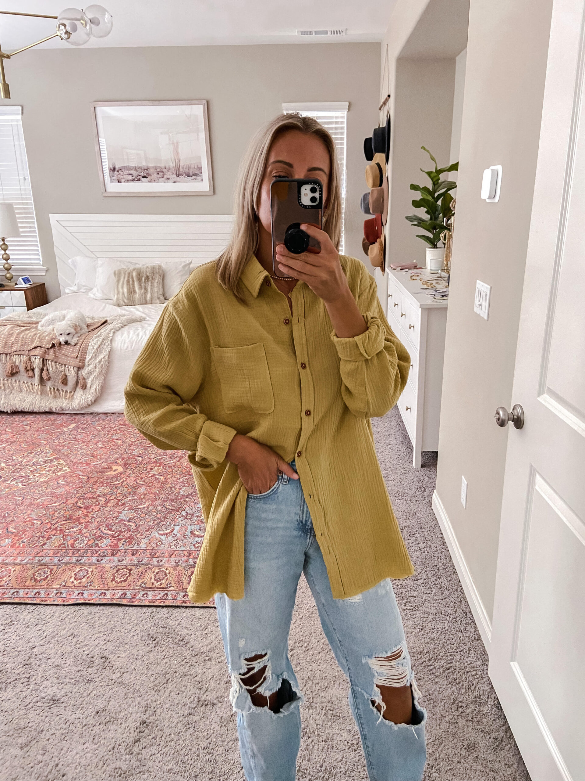 MY LATEST FOREVER21 FINDS-JACLYN DE LEON STYLE. FOREVER21 outfits. Everything from a casual chic buttondown, boho dress, 90's inspired jeans, chic blazer, and preppy school girl outfit.