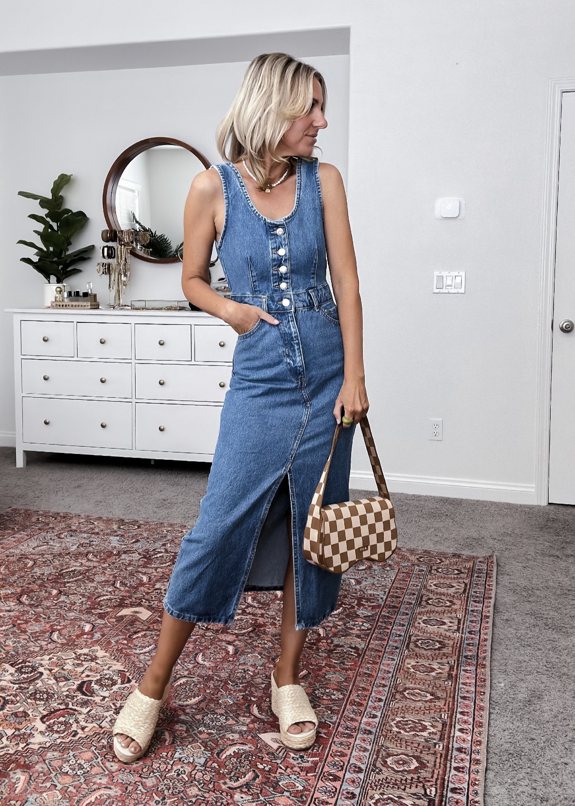 TRENDING NOW: DENIM-Jaclyn De Leon style. Denim is trending for Spring. Everything from classic wide leg jeans to denim vests + jumpsuits and everything in between. Check out how I style the denim trend.